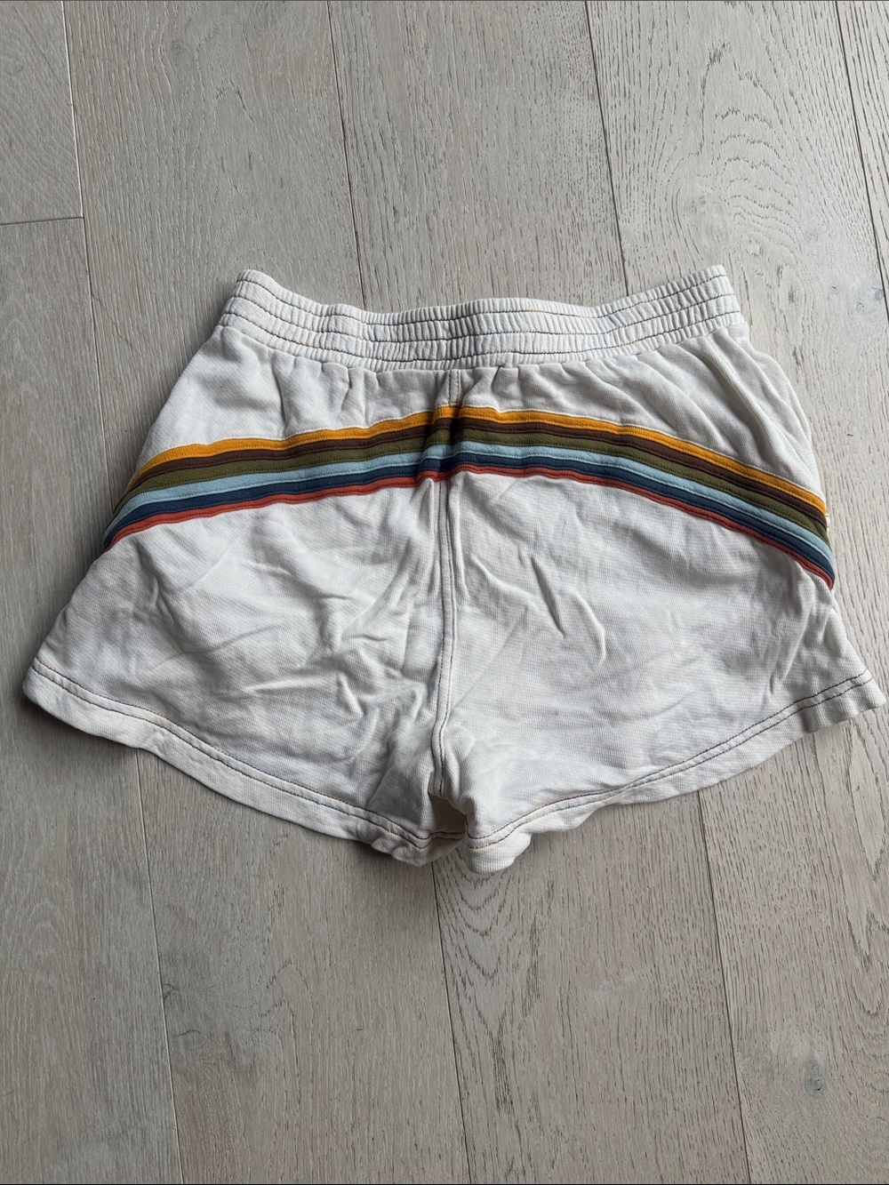 Faherty Bondi Shorts - Picture 3 of 4